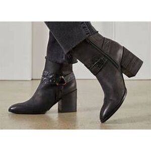 VIONIC CARNELIA WESTERN LEATHER BOOTIE WOMENS BLACK / SIZE 6.5US / 36.5EU ($180)